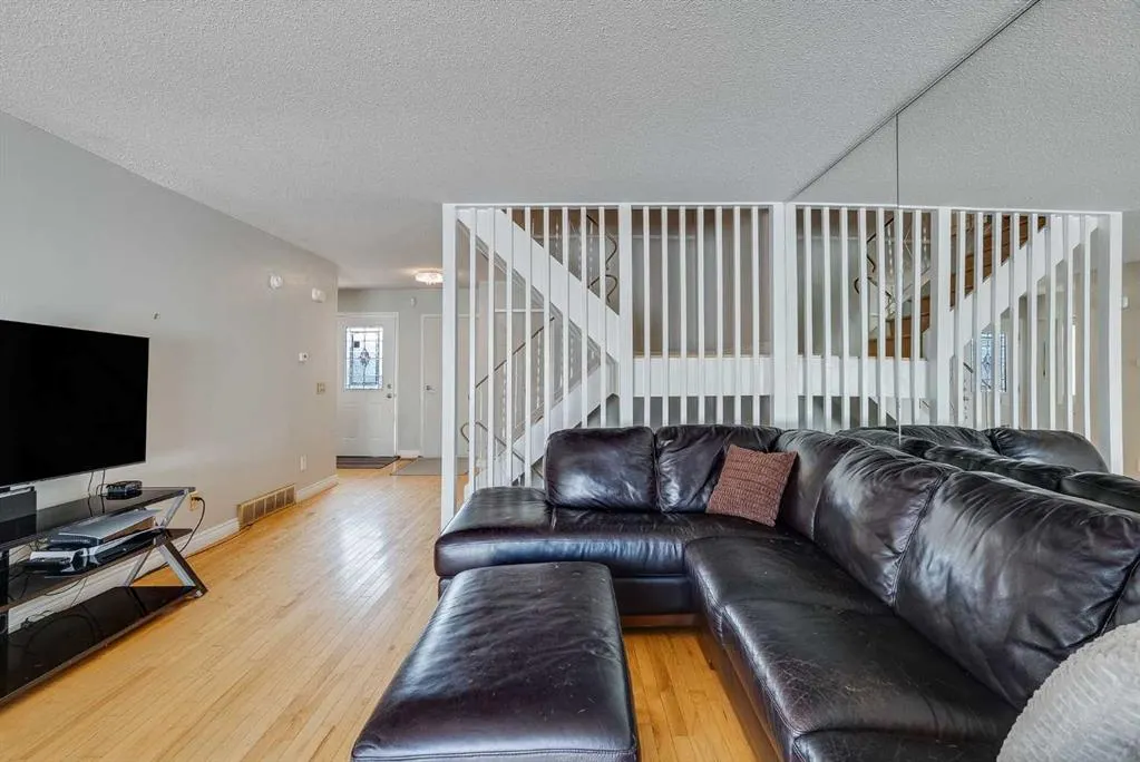 228 Theodore Place NW, #33
