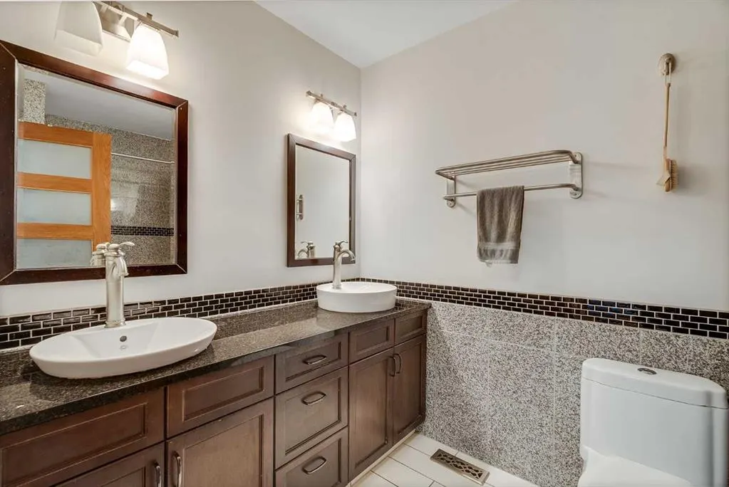 228 Theodore Place NW, #33