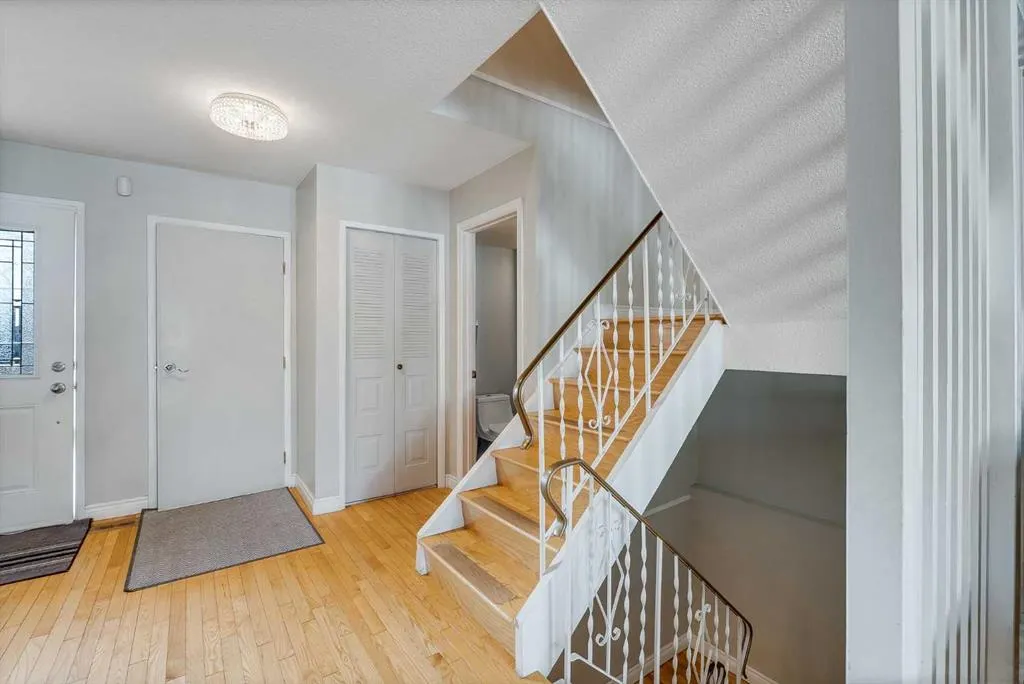 228 Theodore Place NW, #33