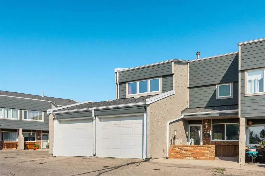 228 Theodore Place NW, #33