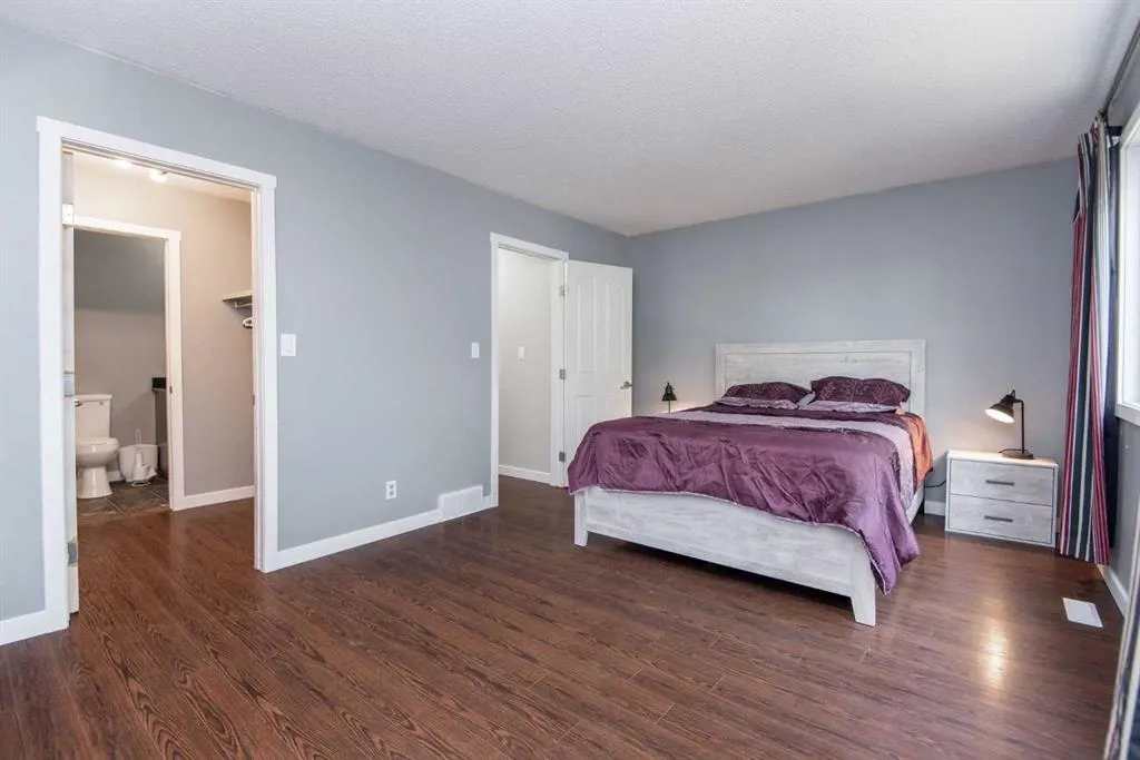 19 Glendale Boulevard