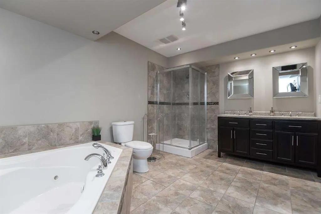 19 Glendale Boulevard