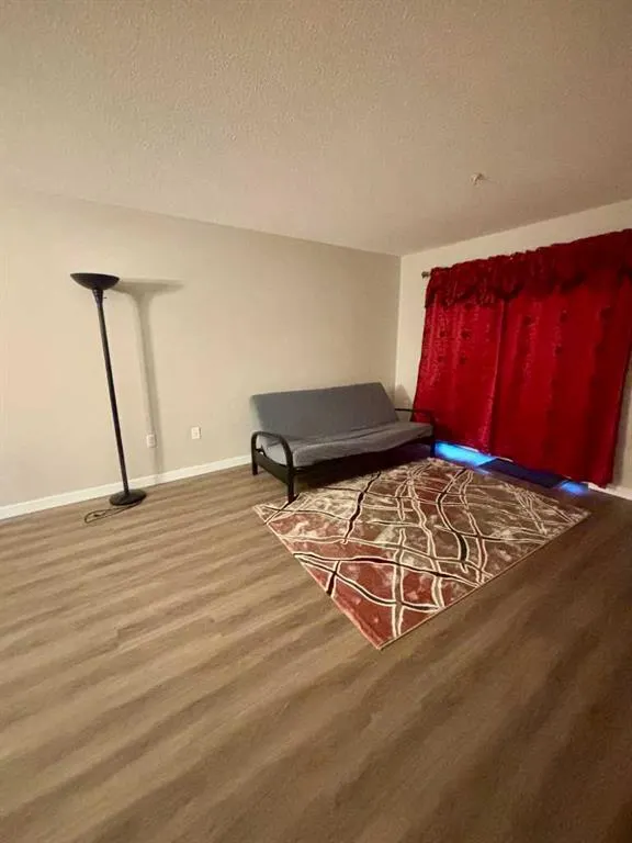 485 Red Crow Boulevard W, #213