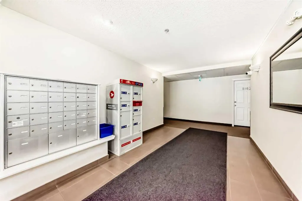 70 Panamount Drive NW, #8106