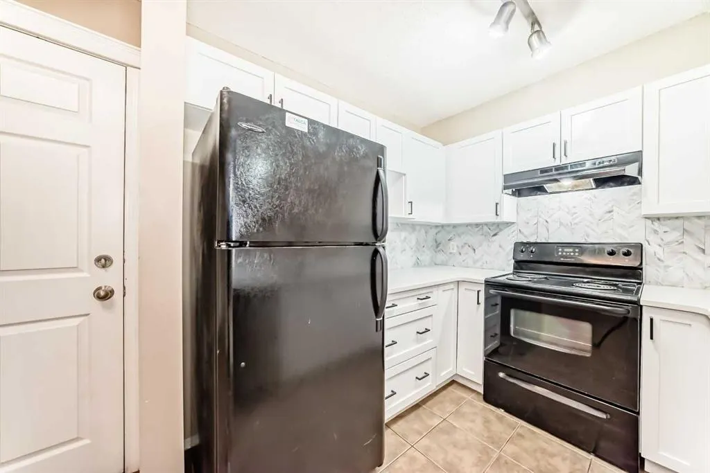 70 Panamount Drive NW, #8106