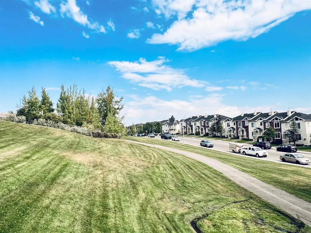 110 Panamount Drive NW