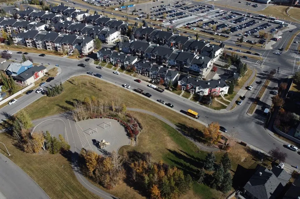 110 Panamount Drive NW