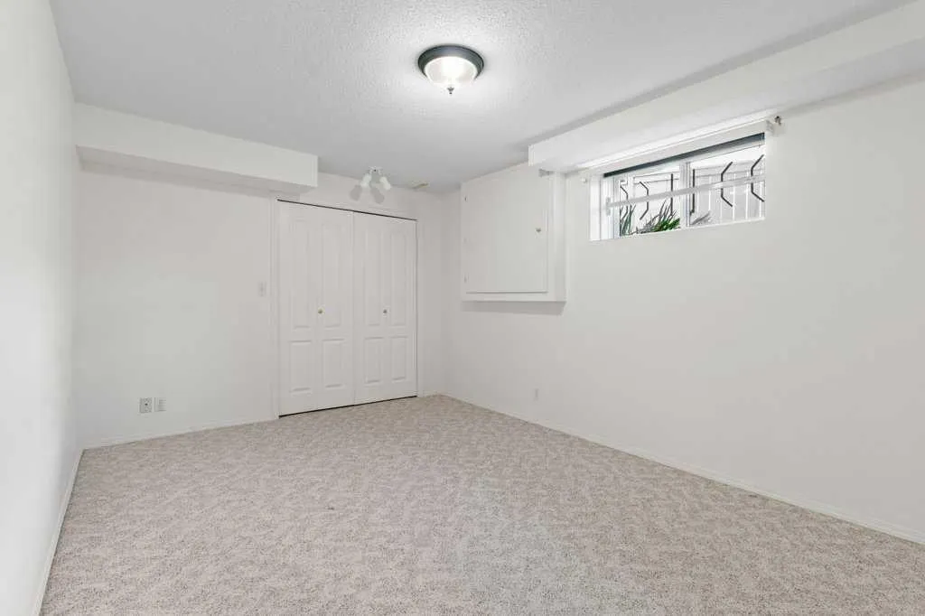 9 Dunn Close