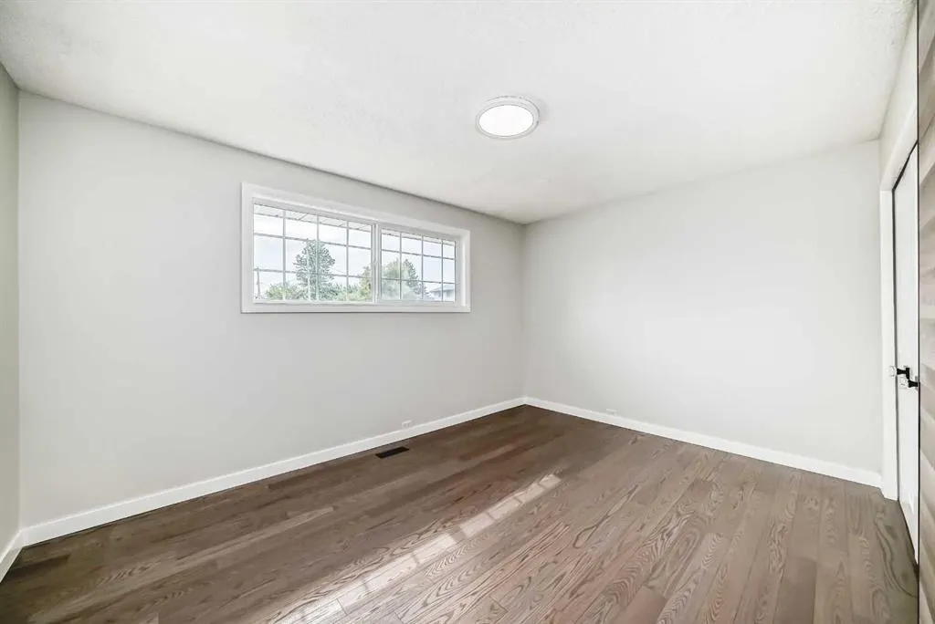 4112 Maryvale Drive NE