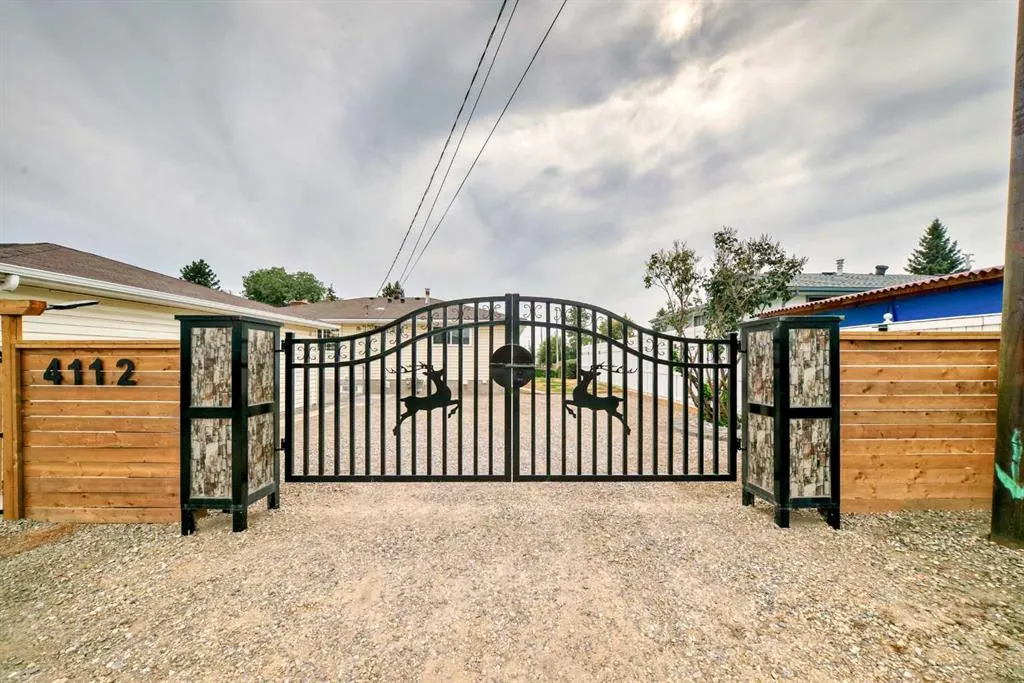4112 Maryvale Drive NE