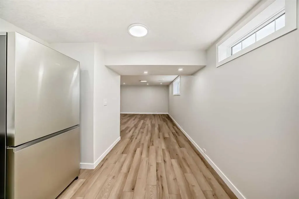 4112 Maryvale Drive NE