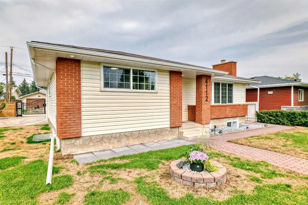4112 Maryvale Drive NE