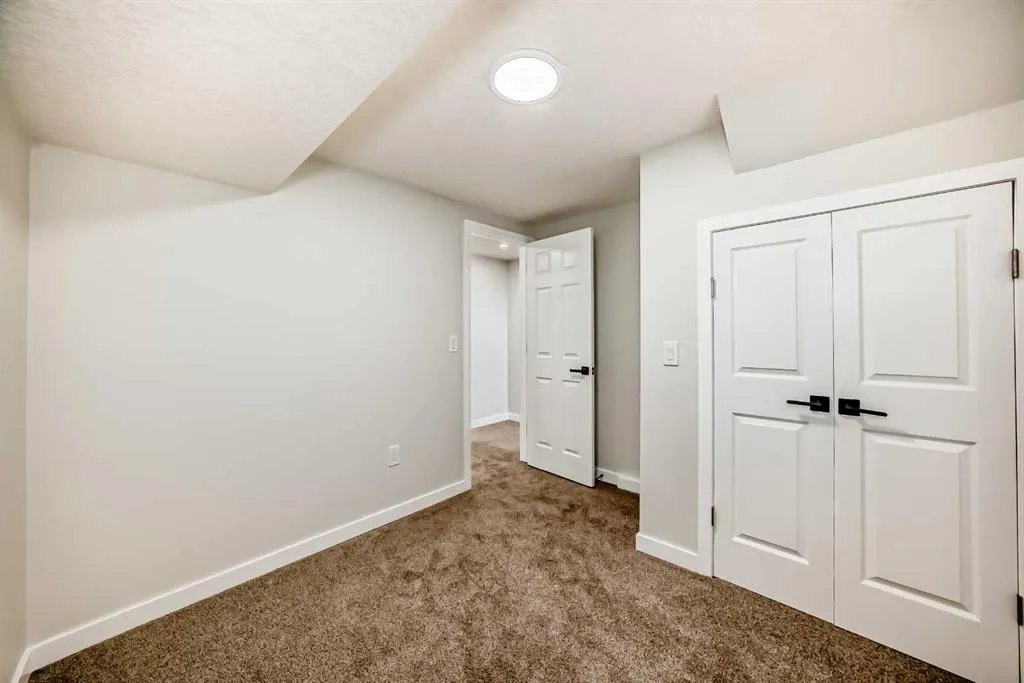 4112 Maryvale Drive NE