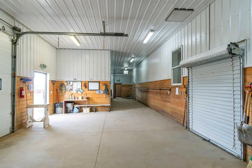 34126 Range Road 2-0