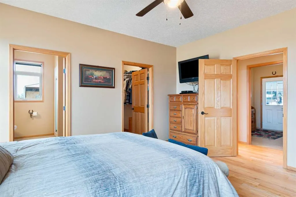 34126 Range Road 2-0