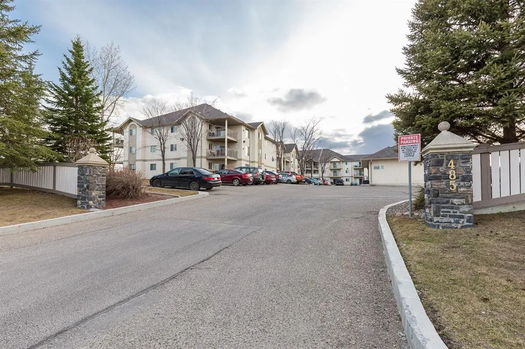 485 Red Crow Boulevard W, #108