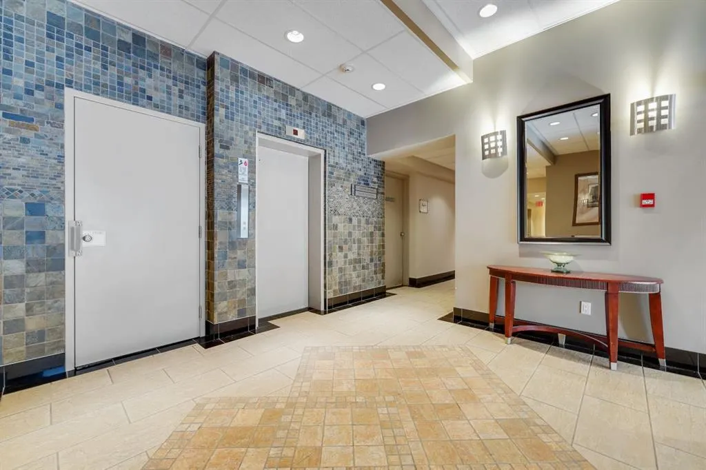 429 14 Street NW, #501