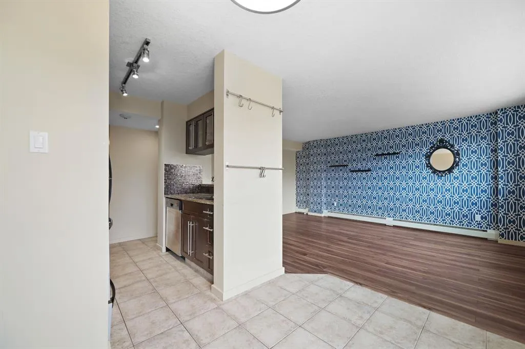 429 14 Street NW, #501