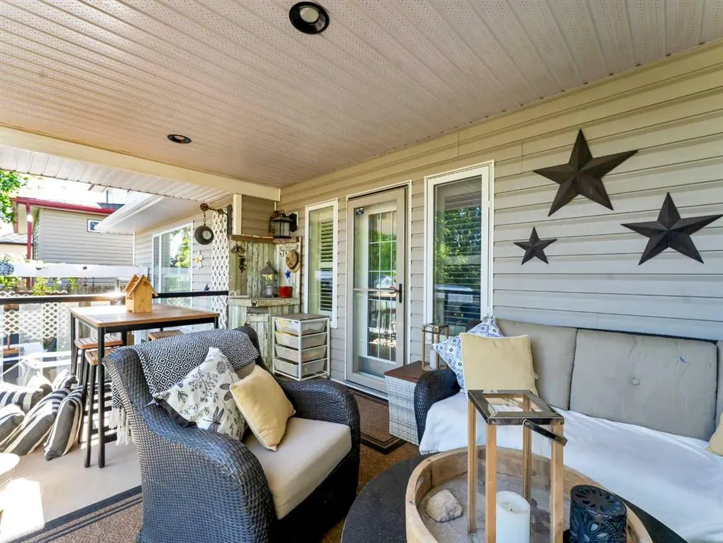 12 Sunrise Court SW
