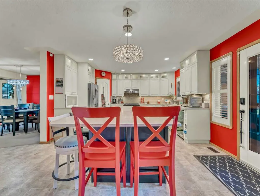12 Sunrise Court SW