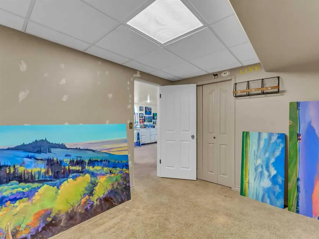 12 Sunrise Court SW