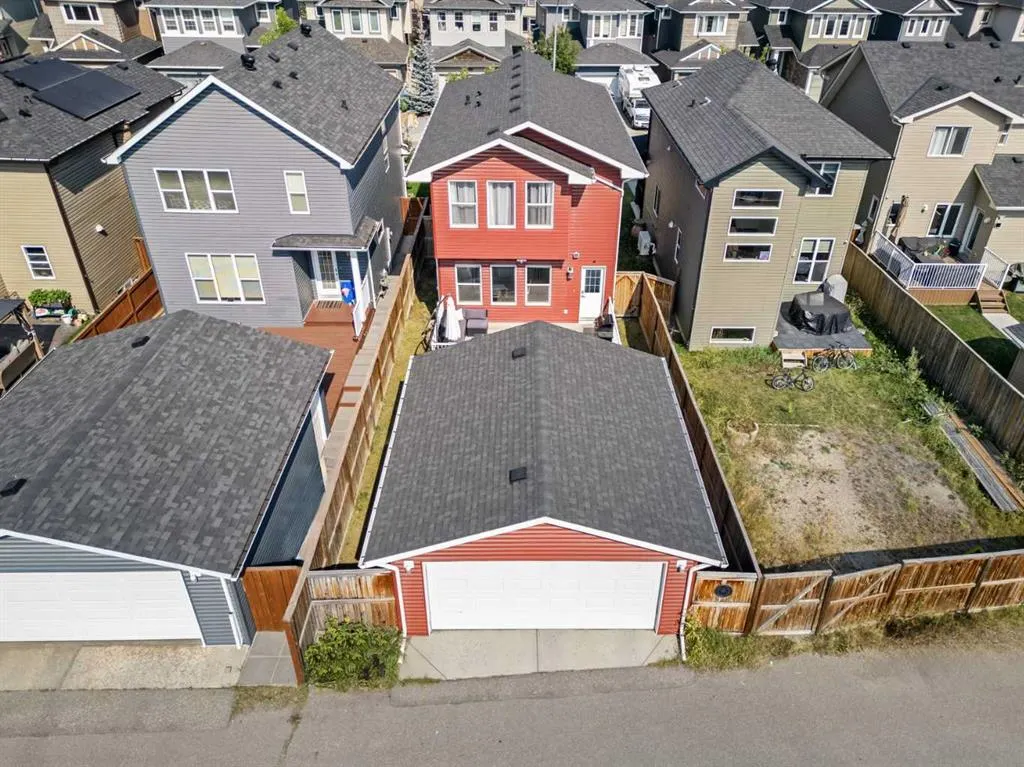 172 Evanspark Gardens NW