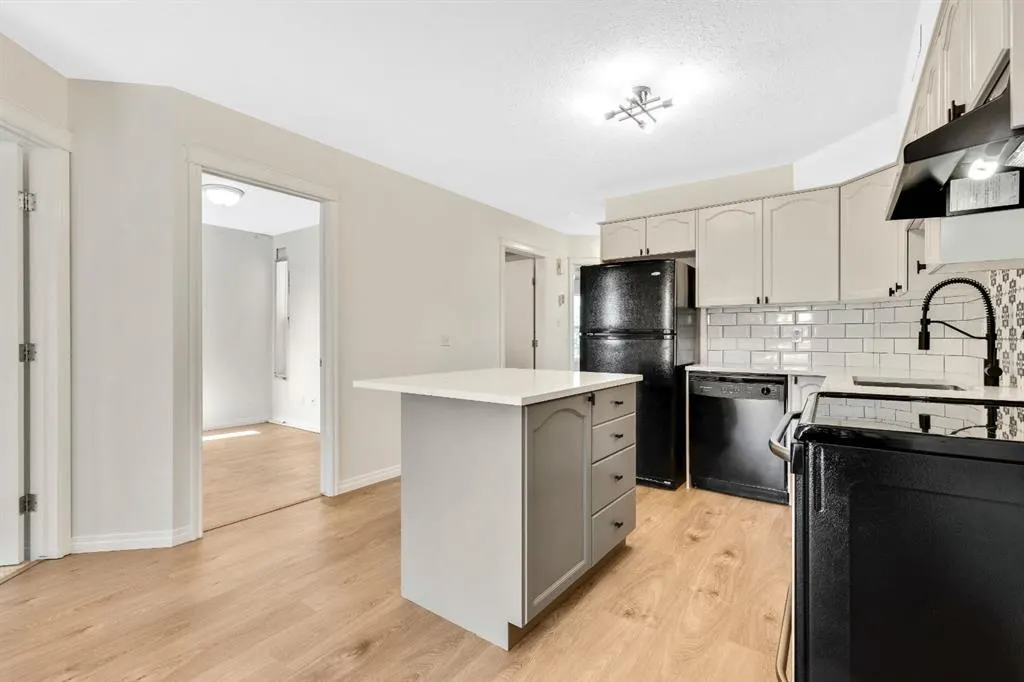 103 Strathaven Drive, #321