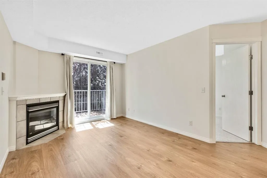 103 Strathaven Drive, #321