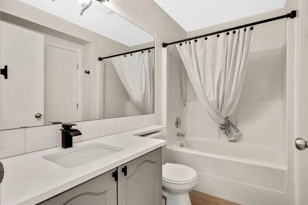 103 Strathaven Drive, #321