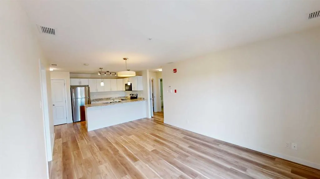 10101 101 Avenue, #302