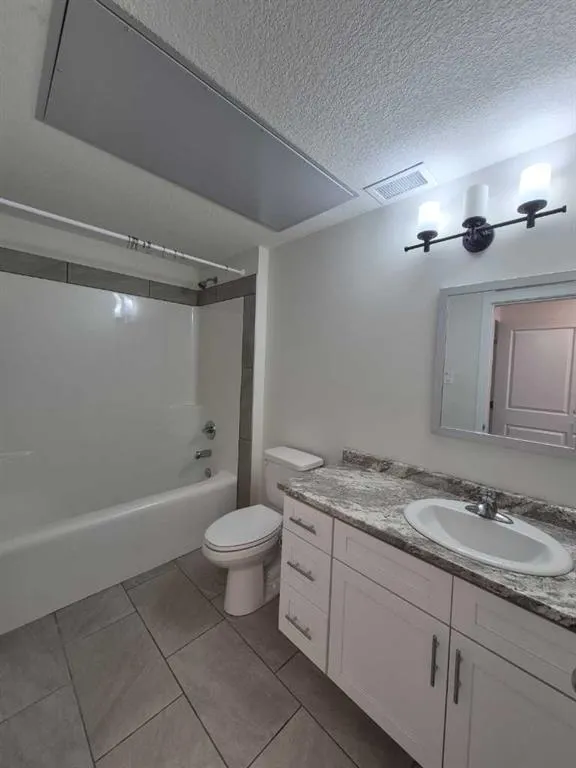 10101 101 Avenue, #302