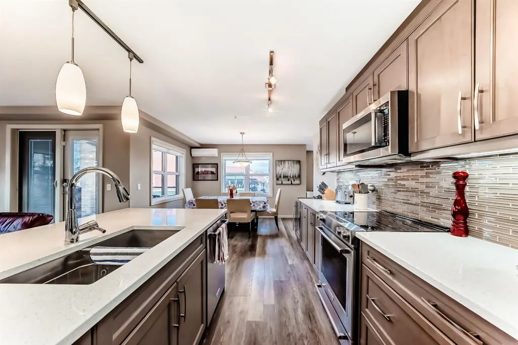 10 Market Boulevard SE, #2110