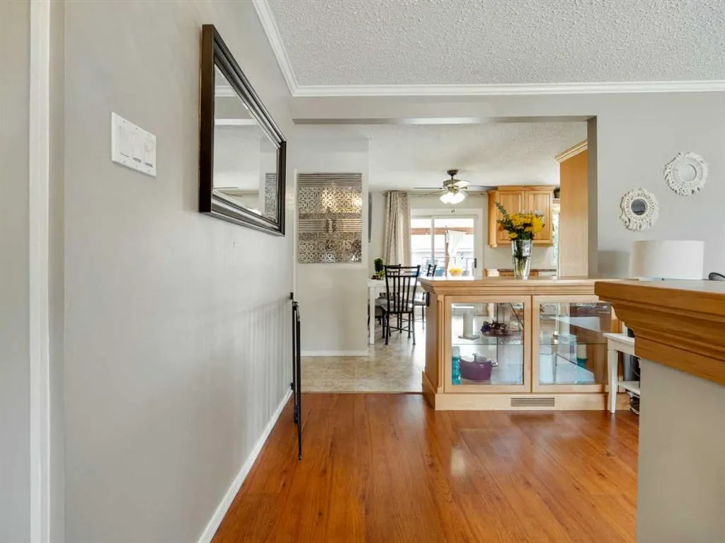 74 Honeysuckle Road N