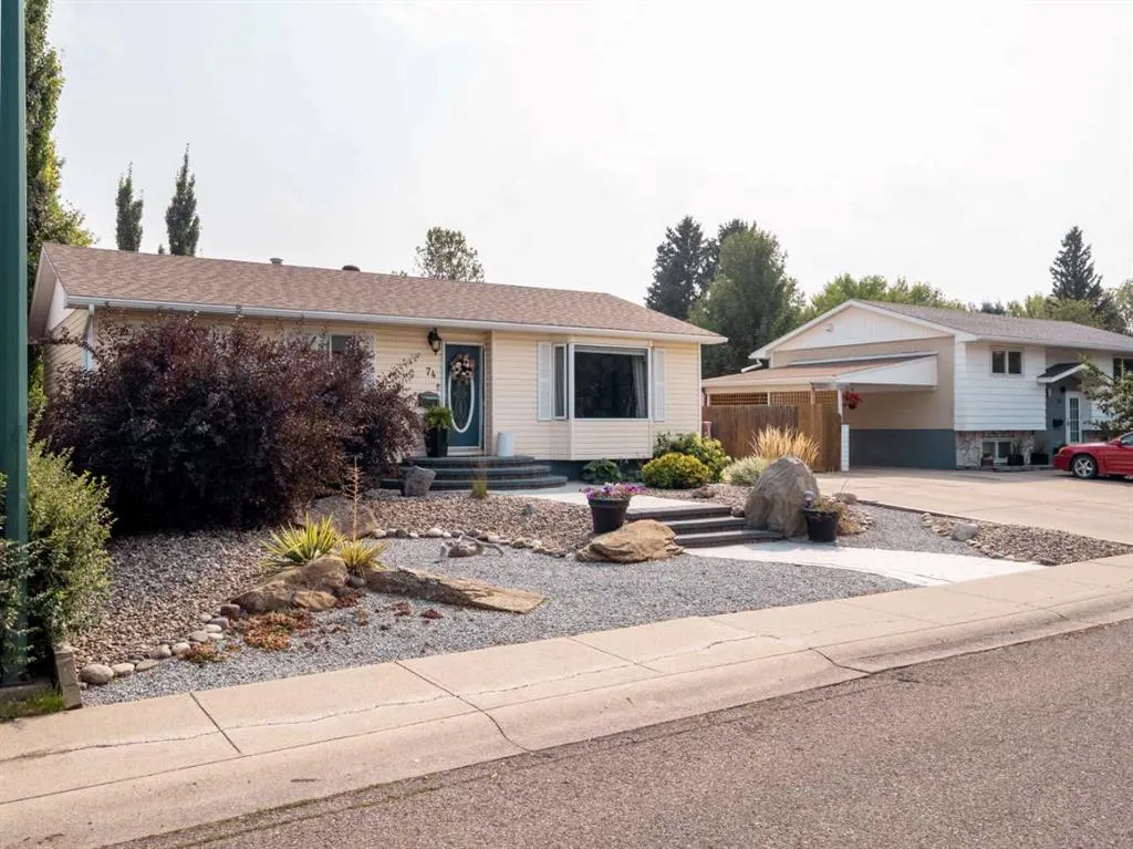 74 Honeysuckle Road N