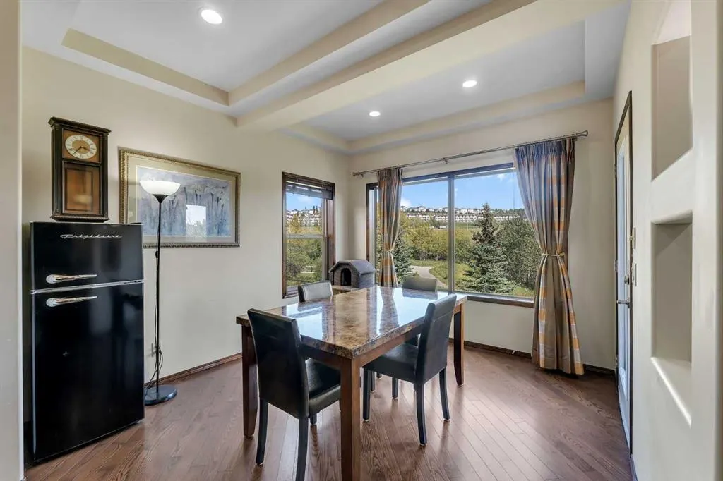 126 Tuscany Summit Heath NW