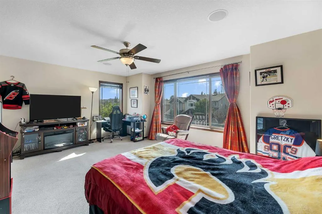 126 Tuscany Summit Heath NW