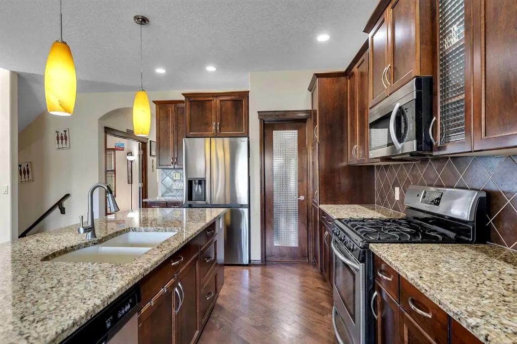 126 Tuscany Summit Heath NW
