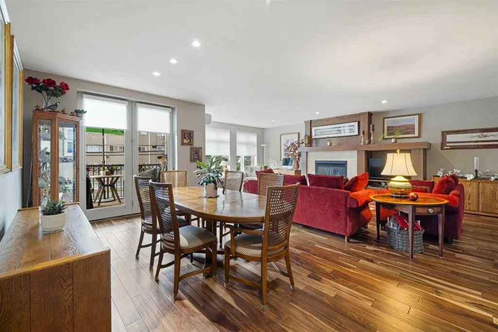 1407 Kensington Close NW, #204