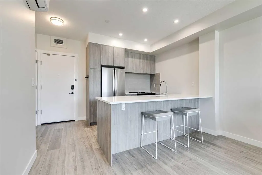 4160 Norford Avenue NW, #406