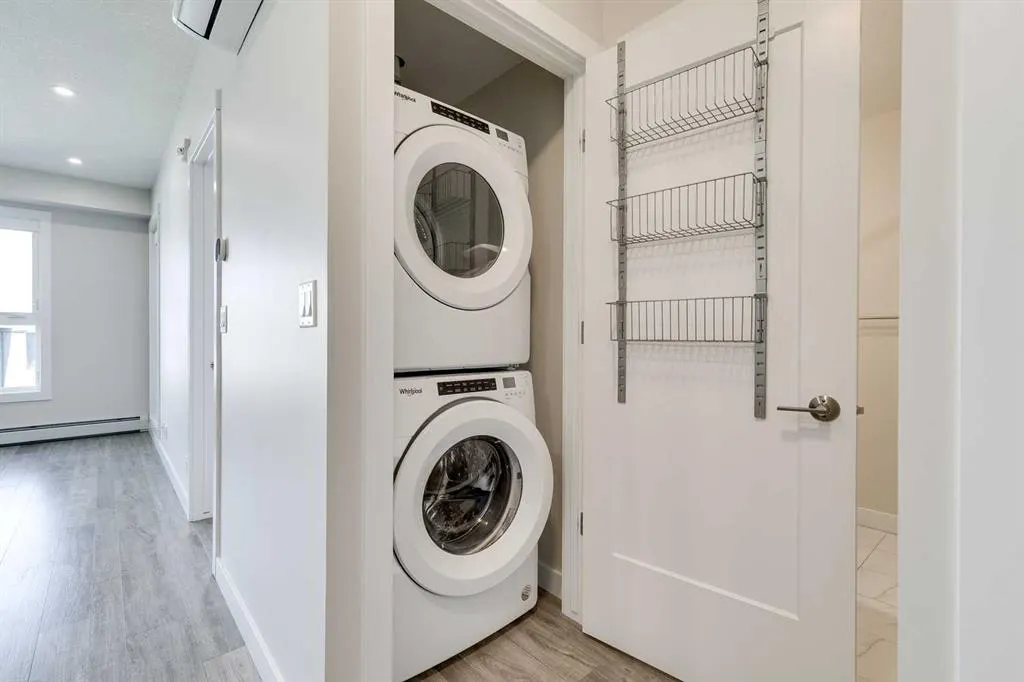 4160 Norford Avenue NW, #406