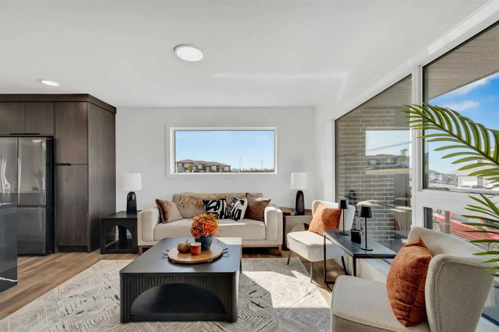 10 Violet Point