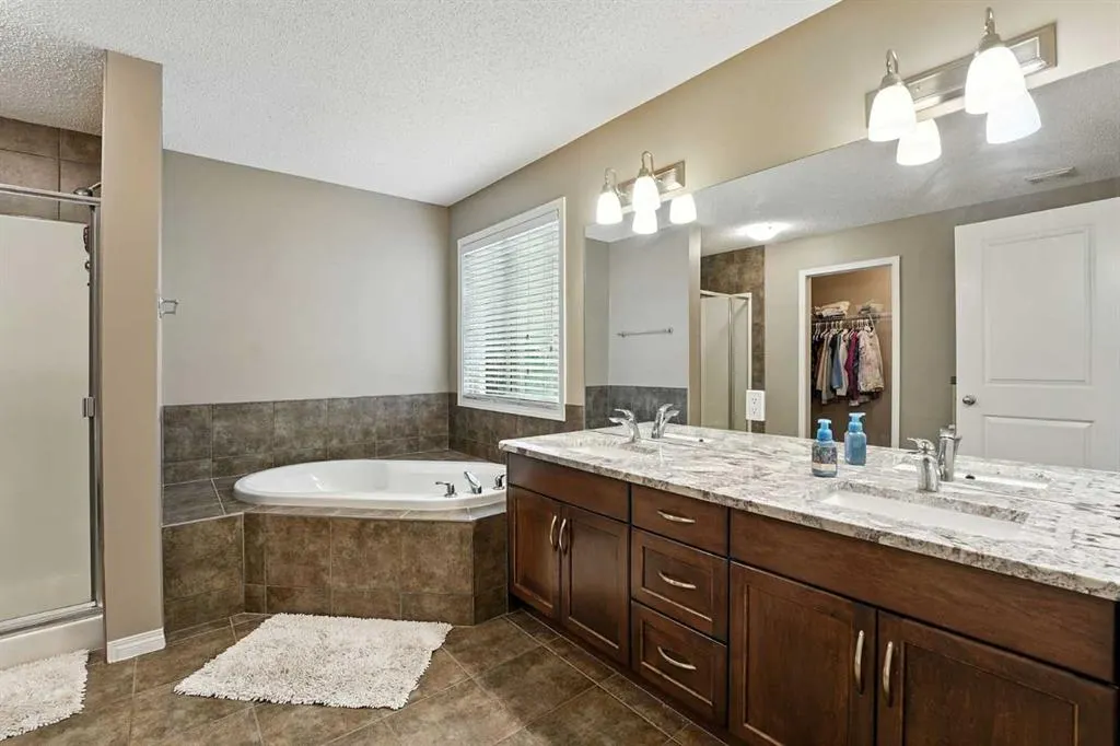 247 Copperpond Circle SE
