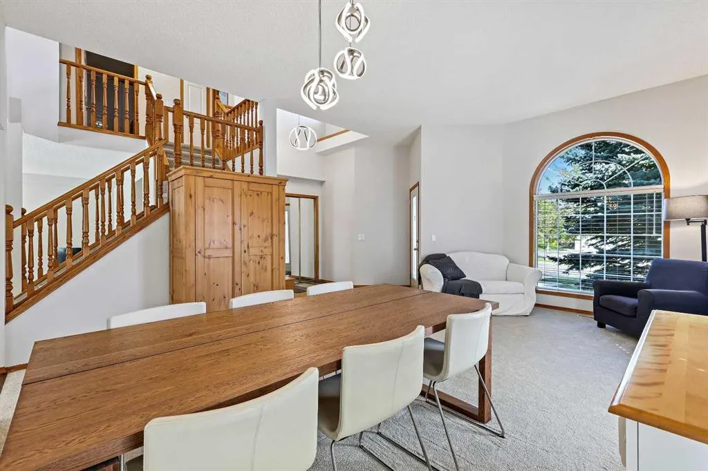 109 Macewan Park View NW