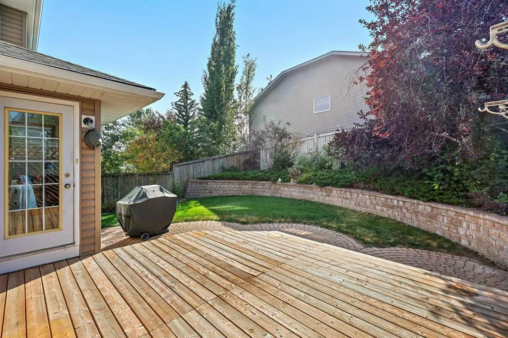 109 Macewan Park View NW