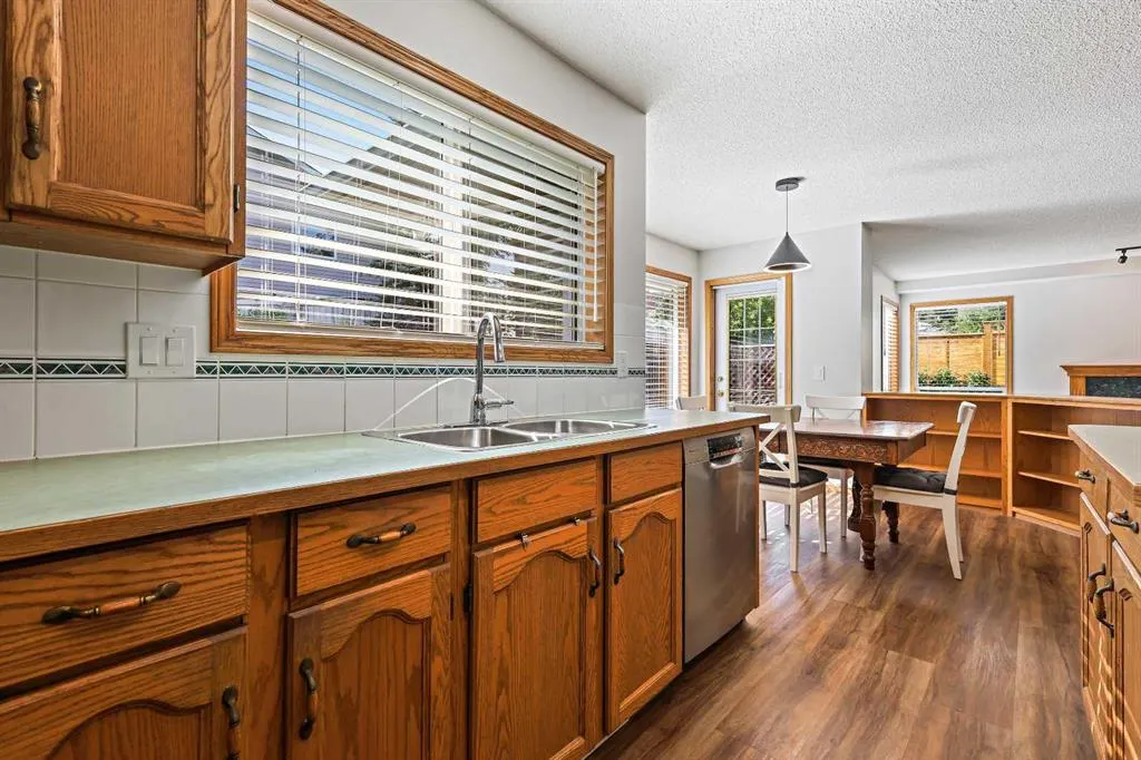 109 Macewan Park View NW