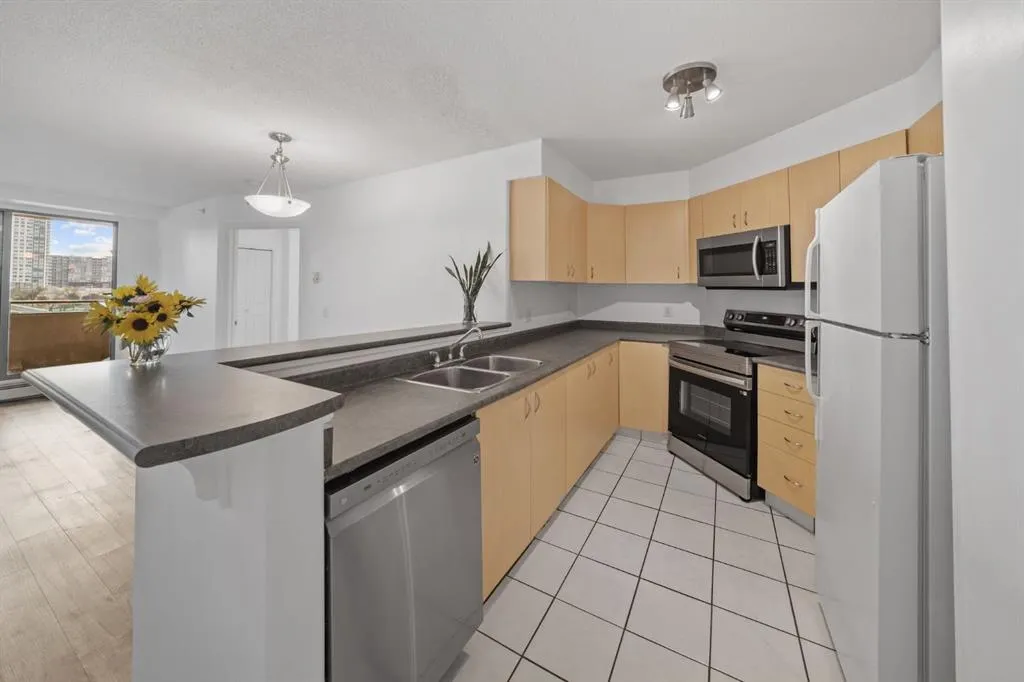 1121 6 Avenue SW, #407