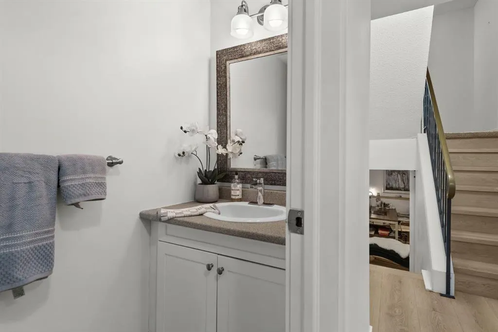 2 Canterbury Gardens SW