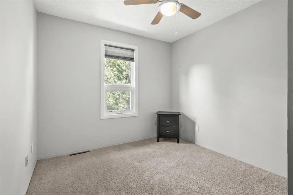 2 Canterbury Gardens SW