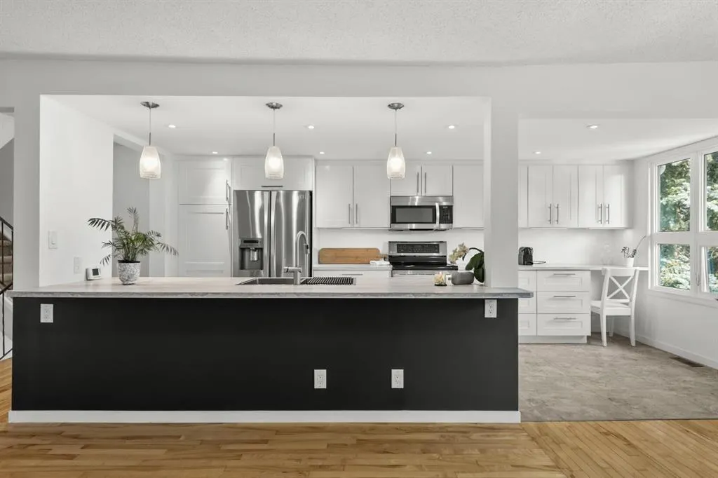 2 Canterbury Gardens SW