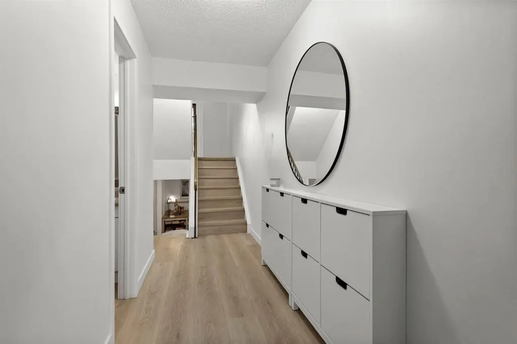2 Canterbury Gardens SW